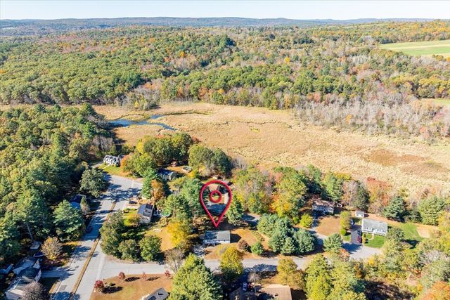 105 Hodgkins Dr, East Brookfield, MA 01515