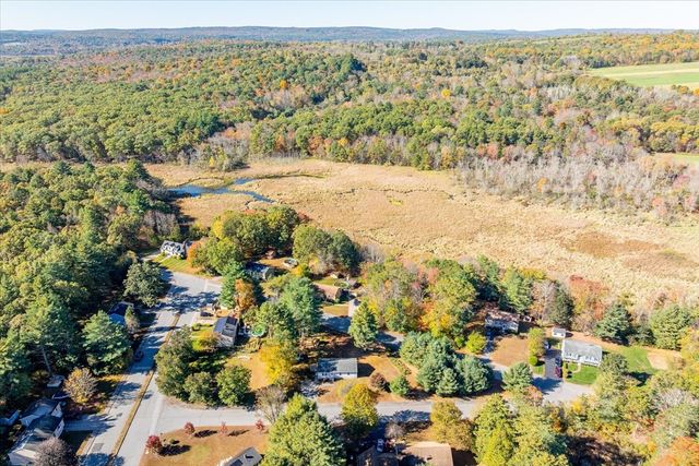 105 Hodgkins Dr, East Brookfield, MA 01515