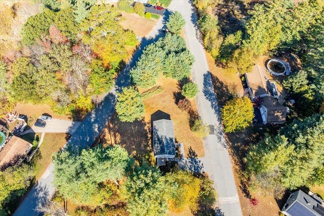 105 Hodgkins Dr, East Brookfield, MA 01515