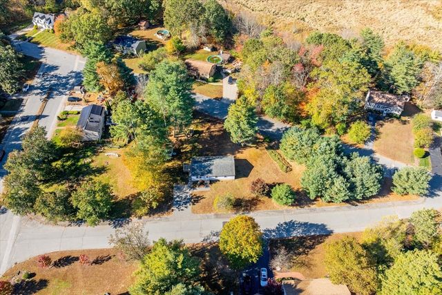 105 Hodgkins Dr, East Brookfield, MA 01515