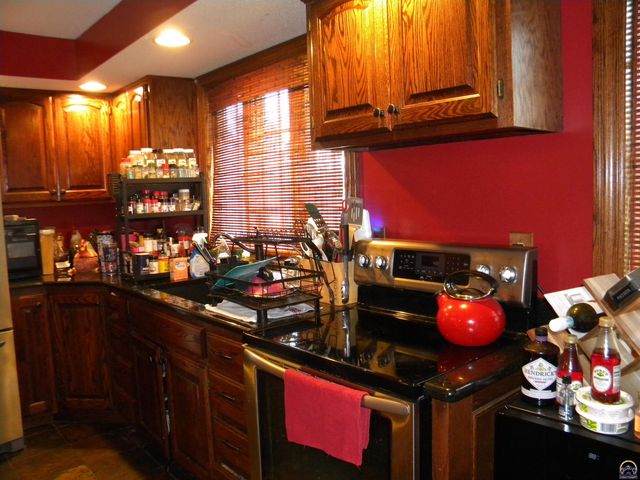 1020 Wanamaka Road, Emporia, KS 66801