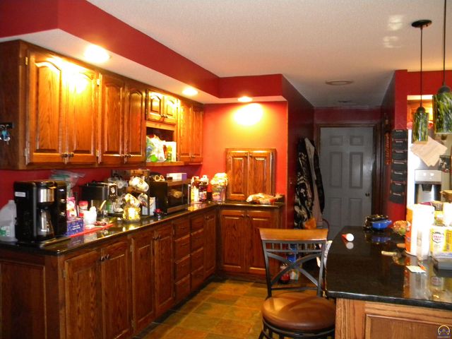 1020 Wanamaka Road, Emporia, KS 66801