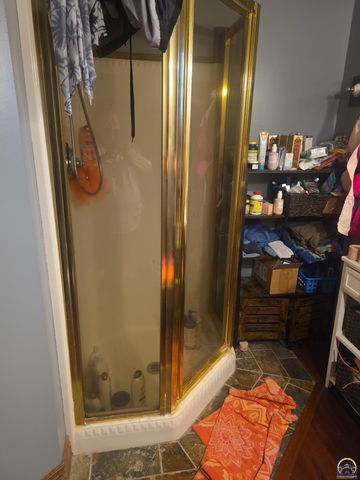 1020 Wanamaka Road, Emporia, KS 66801