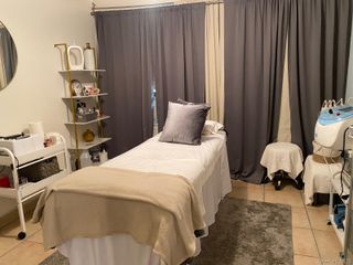 4842 Broadway , New York (manhattan), NY 10034