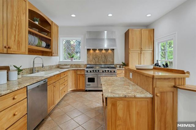 375 Upper Mountain Avenue, Montclair, NJ 07043