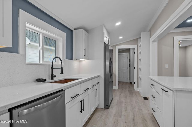 639 E Chatham Street, Newport, NC 28570