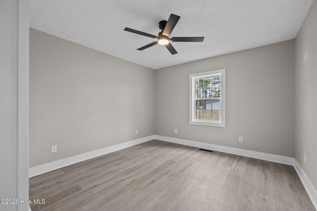 639 E Chatham Street, Newport, NC 28570