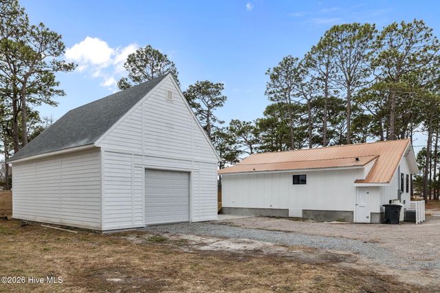 639 E Chatham Street, Newport, NC 28570
