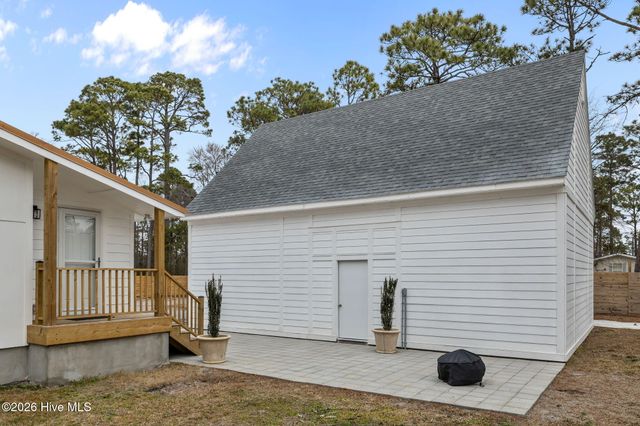 639 E Chatham Street, Newport, NC 28570