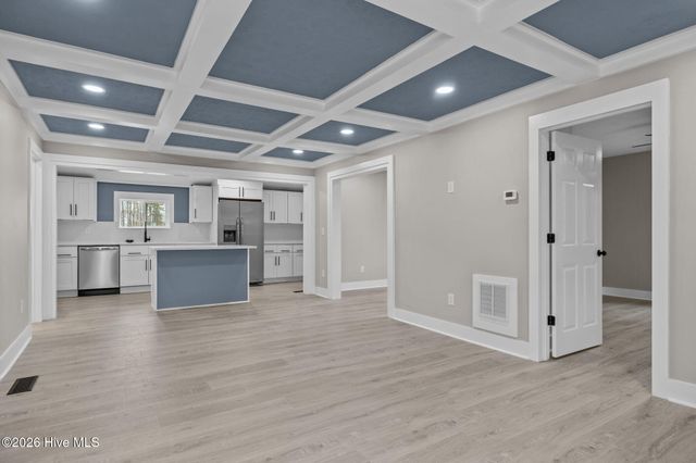 639 E Chatham Street, Newport, NC 28570