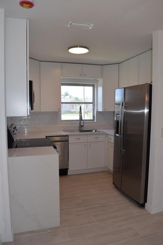 2747 E Dudley Dr Drive E D, West Palm Beach, FL 33415