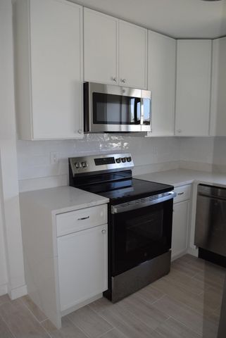 2747 E Dudley Dr Drive E D, West Palm Beach, FL 33415