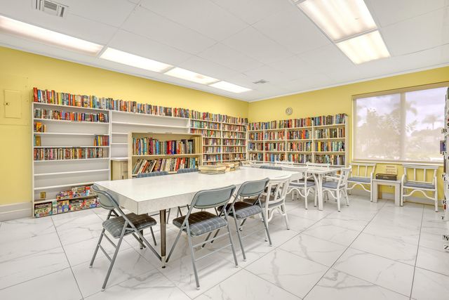 2747 E Dudley Dr Drive E D, West Palm Beach, FL 33415