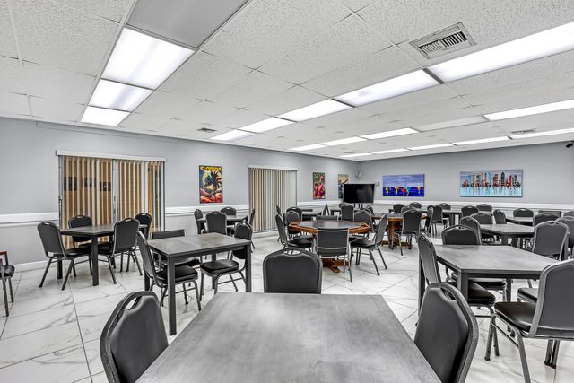 2747 E Dudley Dr Drive E D, West Palm Beach, FL 33415