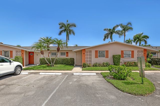 2747 E Dudley Dr Drive E D, West Palm Beach, FL 33415