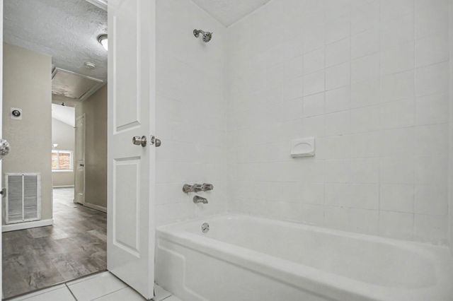 2730 Valley Forest Drive, Missouri City, TX 77489