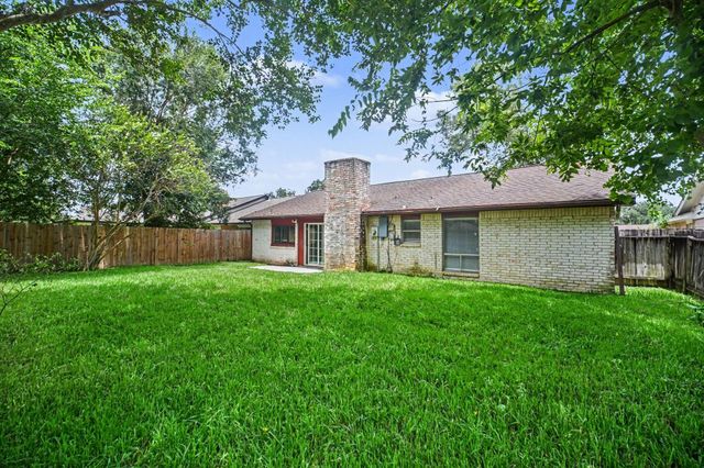 2730 Valley Forest Drive, Missouri City, TX 77489