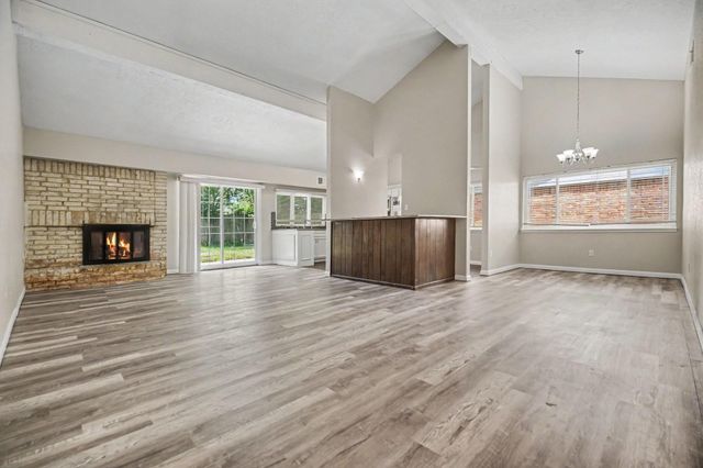 2730 Valley Forest Drive, Missouri City, TX 77489