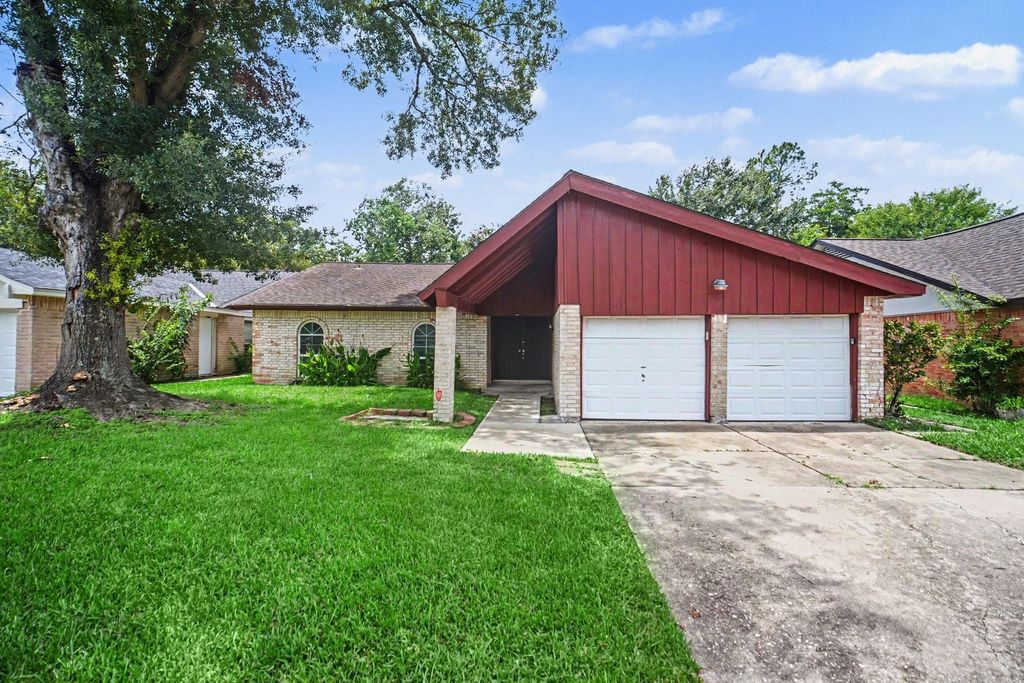 2730 Valley Forest Drive, Missouri City, TX 77489