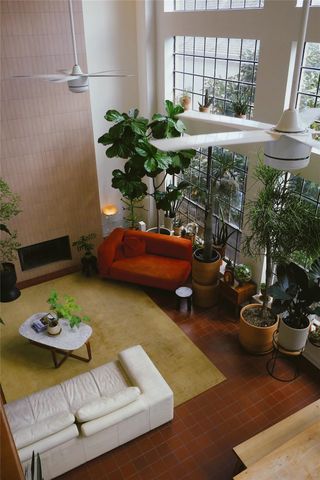 1425 Nantucket Drive B, Houston, TX 77057