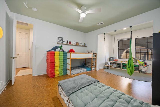 1425 Nantucket Drive B, Houston, TX 77057