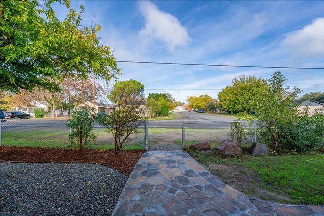 3331 Chestnut Street, Cottonwood, CA 96022