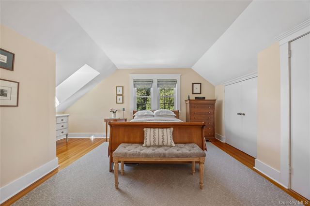 33 Cassilis Avenue, Bronxville, NY 10708