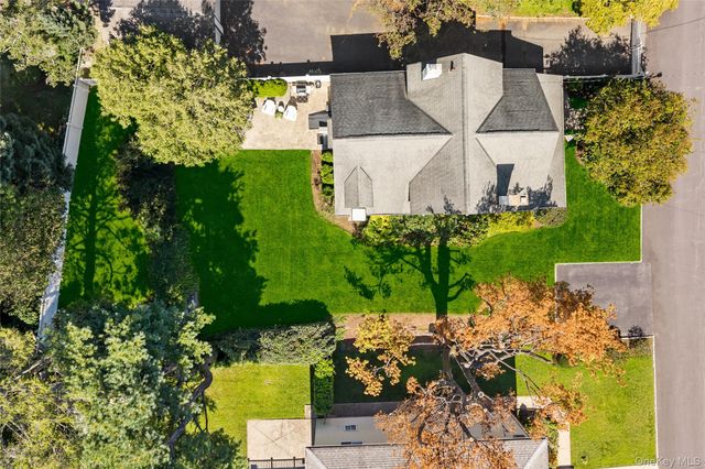 33 Cassilis Avenue, Bronxville, NY 10708