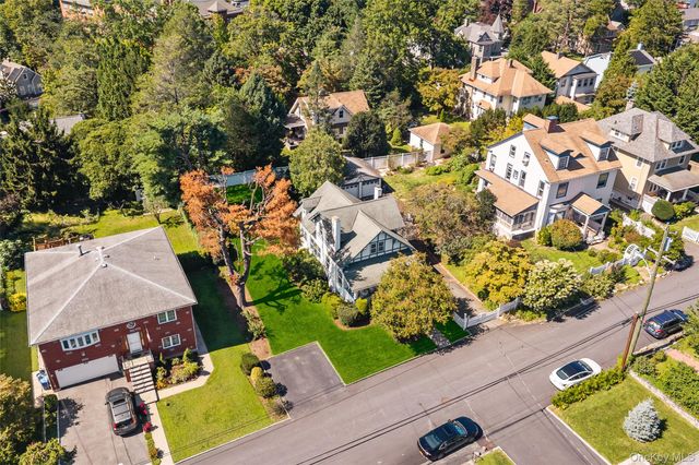 33 Cassilis Avenue, Bronxville, NY 10708