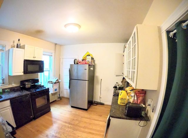 90 Fisher Ave. 2, Boston, MA 02120