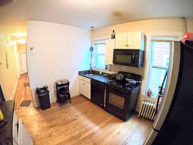90 Fisher Ave. 2, Boston, MA 02120