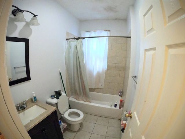 90 Fisher Ave. 2, Boston, MA 02120