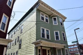 90 Fisher Ave. 2, Boston, MA 02120