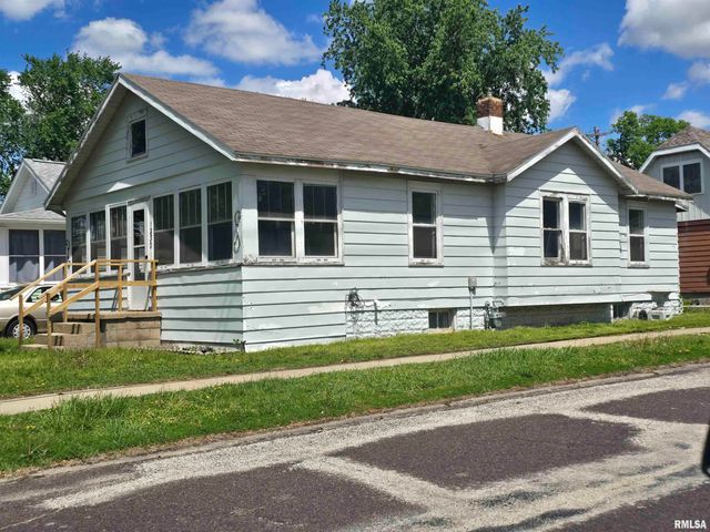 1230 SUMMER Street, Pekin, IL 61554