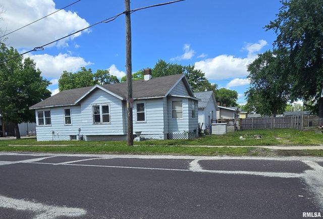 1230 SUMMER Street, Pekin, IL 61554