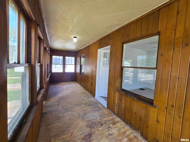 1230 SUMMER Street, Pekin, IL 61554