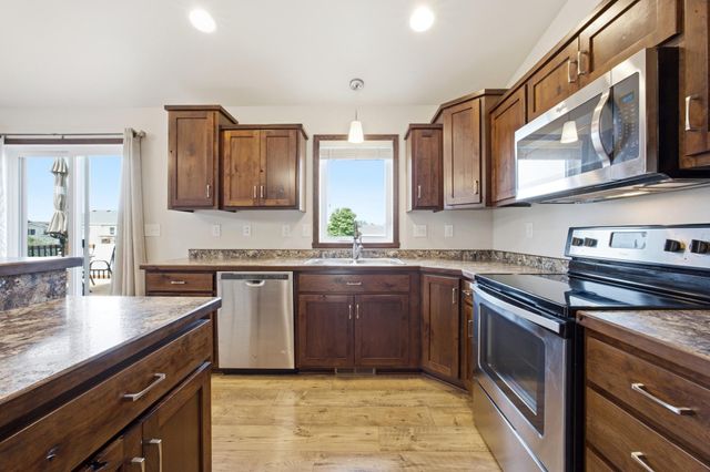 4419 17th Street S, Moorhead, MN 56560
