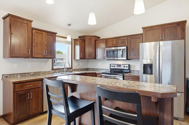 4419 17th Street S, Moorhead, MN 56560