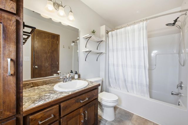 4419 17th Street S, Moorhead, MN 56560