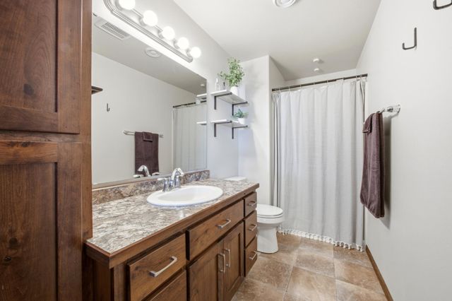 4419 17th Street S, Moorhead, MN 56560