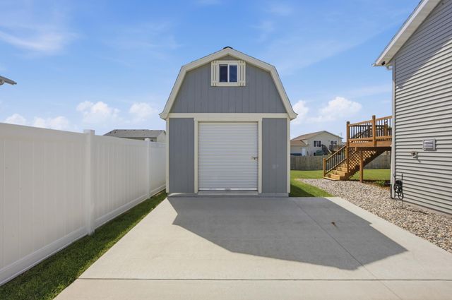 4419 17th Street S, Moorhead, MN 56560