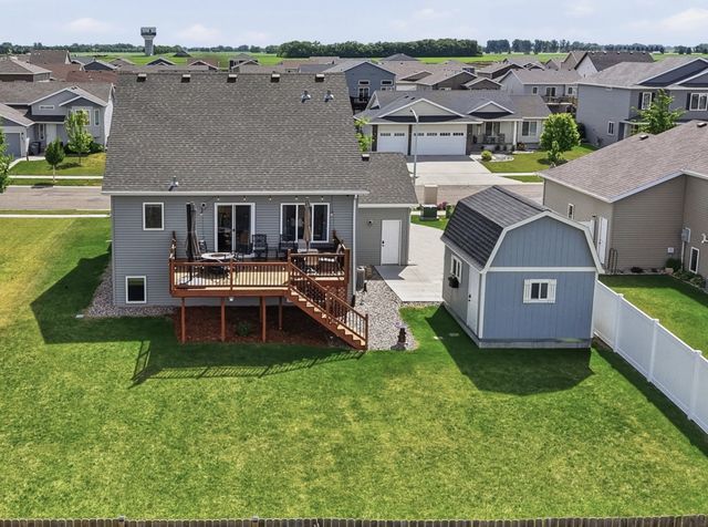 4419 17th Street S, Moorhead, MN 56560