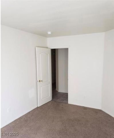 6132 Peggotty Avenue, Las Vegas, NV 89130