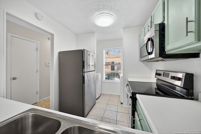 7880 Micron Dr Apt 3604, San Antonio, TX 78251