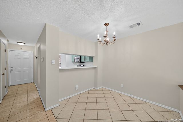 7880 Micron Dr Apt 3604, San Antonio, TX 78251