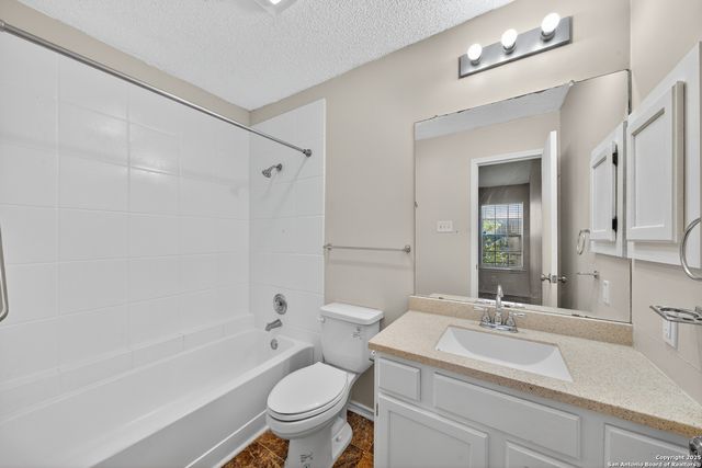 7880 Micron Dr Apt 3604, San Antonio, TX 78251