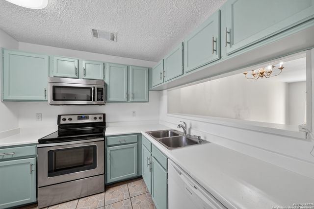 7880 Micron Dr Apt 3604, San Antonio, TX 78251