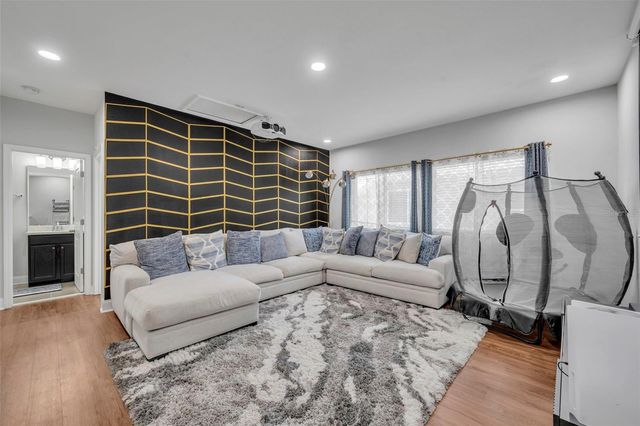 17146 GATHERING PLACE CIRCLE, Clermont, FL 34711