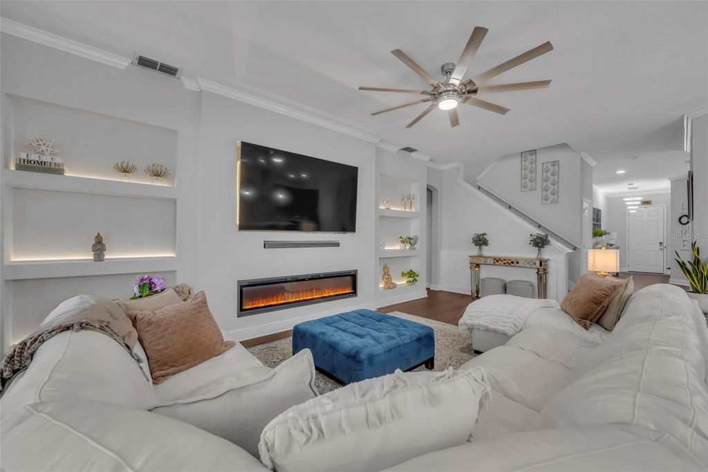 Image 14 of property listing at 17146 GATHERING PLACE CIRCLE, Clermont, FL 34711