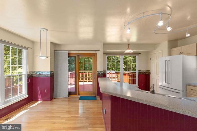 8940 QUAIL RUN DR, Perry Hall, MD 21128